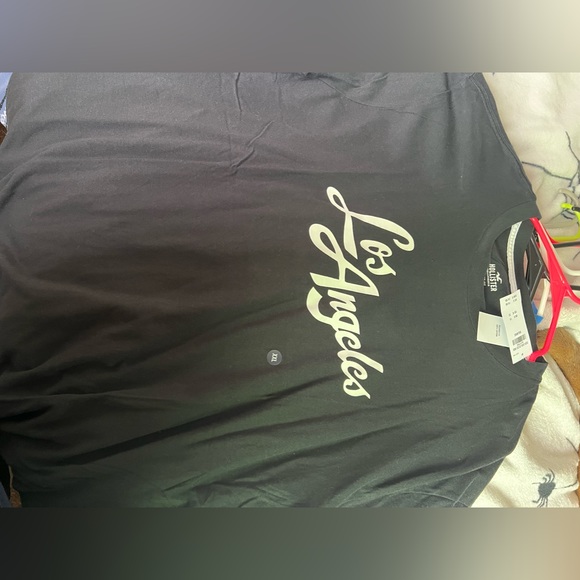 Hollister shirts - Picture 4 of 6